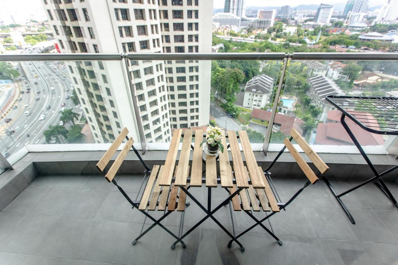 Rex Ollie @ Myhabitat Condominium Kuala Lumpur Eksteriør billede